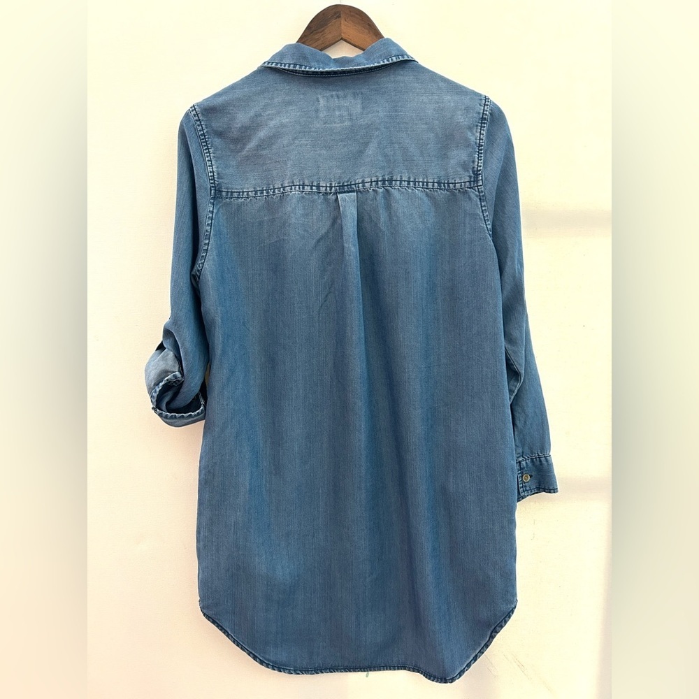Velvet Heart Chambray Tunic Top Medium Blue Denim Pullover Shirt Casual Boho - Picture 6 of 7